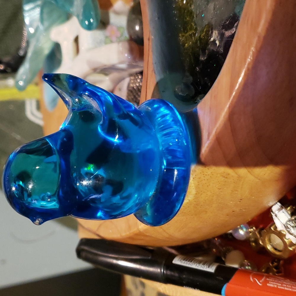 Signed Leo Ward 1987 glass blue bird